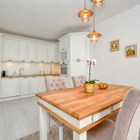 Grand Karavel Centre * Varna