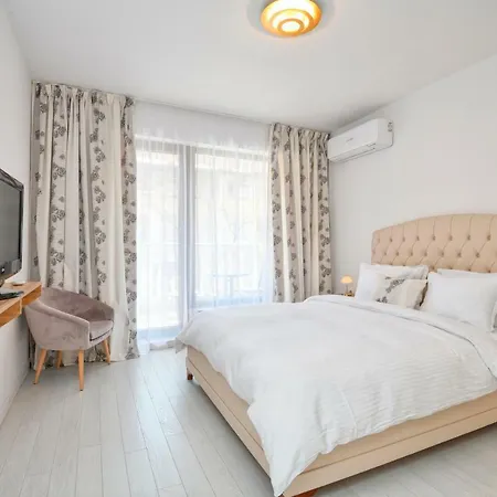 Grand Karavel Centre * Varna