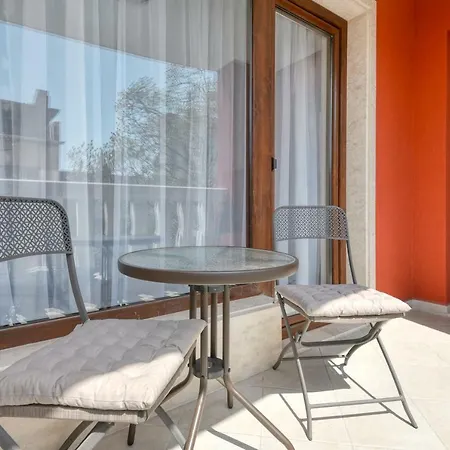 Grand Karavel Centre * Varna