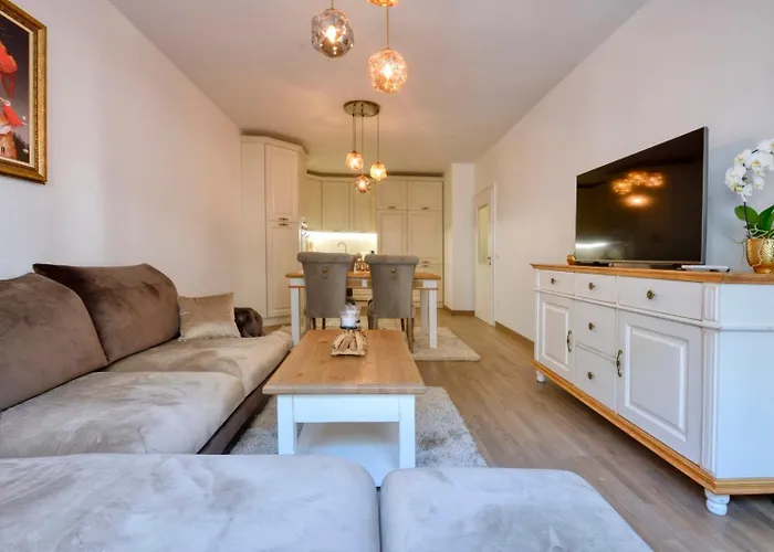 Grand Karavel Centre *